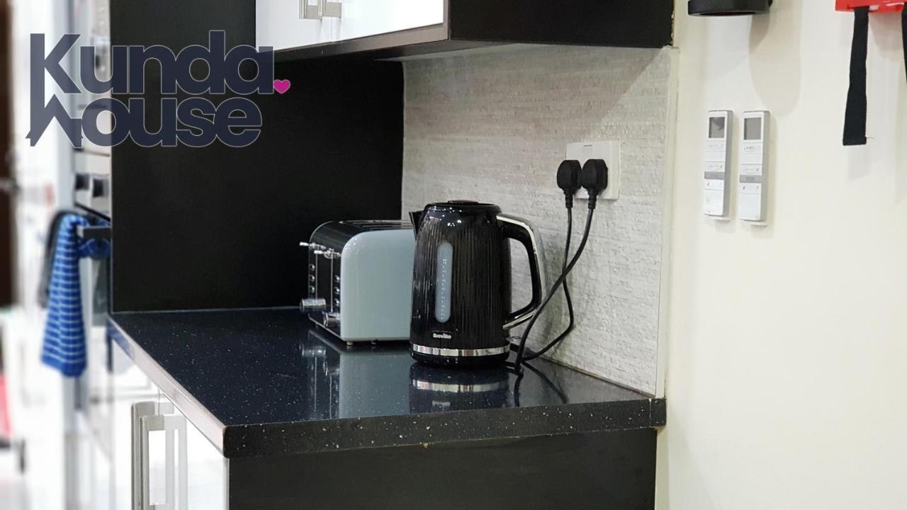 Kunda House Bournbrook Villa Бирмингам Екстериор снимка
