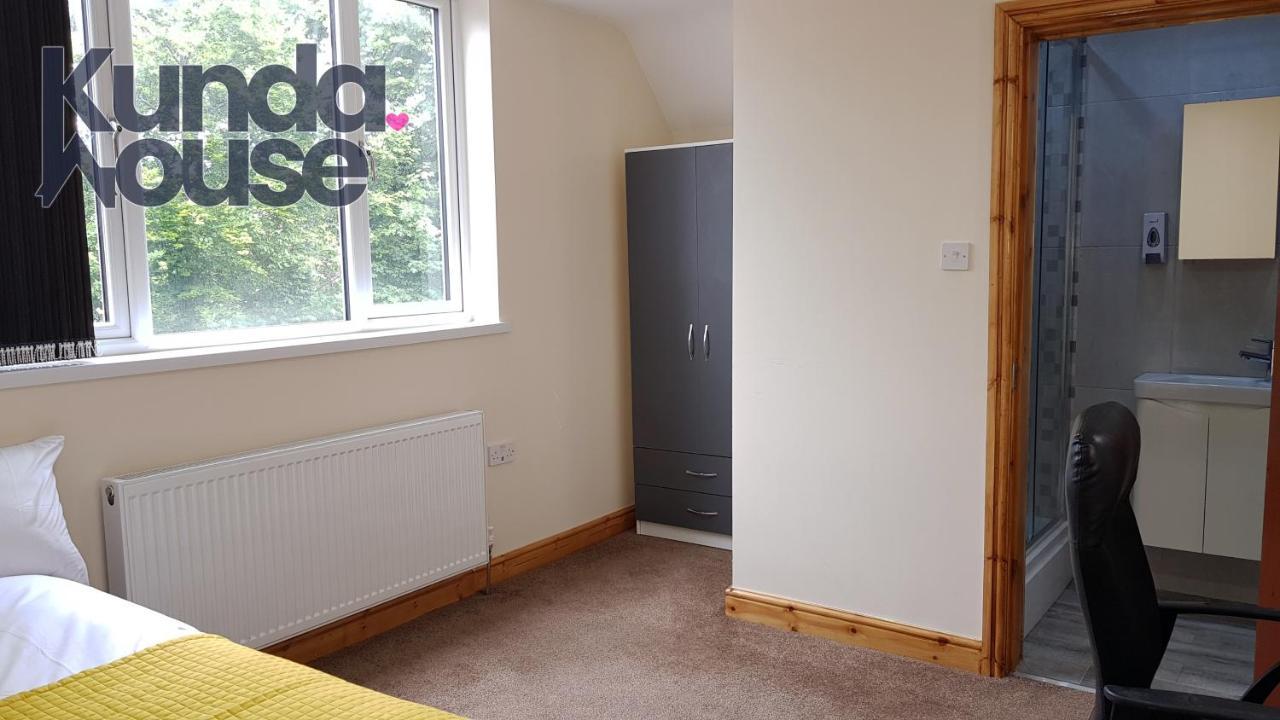 Kunda House Bournbrook Villa Бирмингам Екстериор снимка