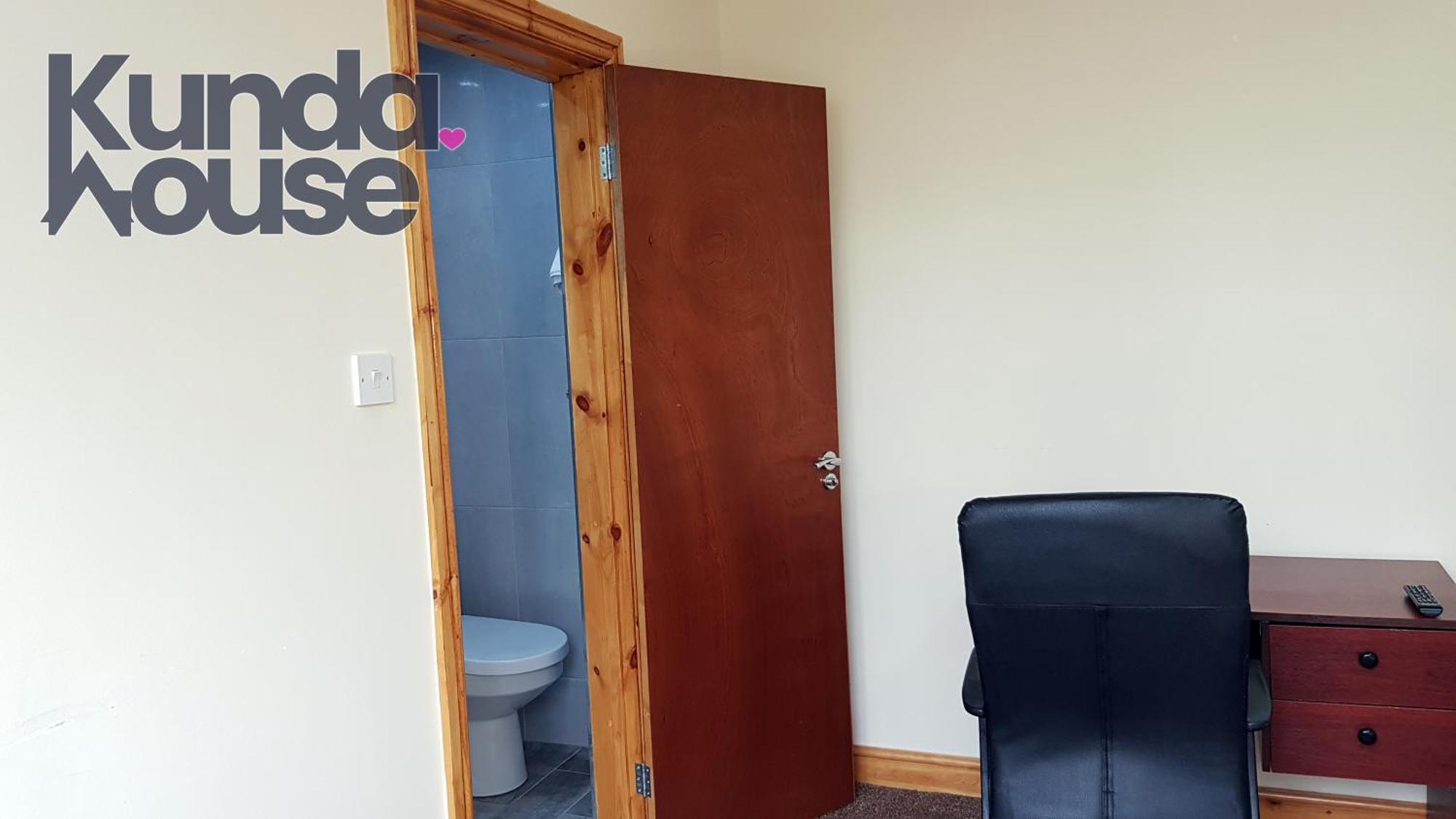 Kunda House Bournbrook Hotel Бирмингам Екстериор снимка