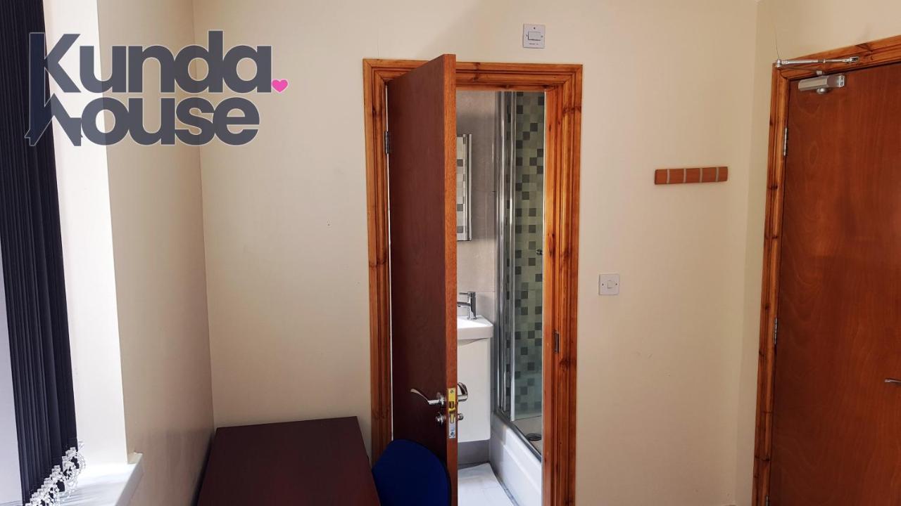 Kunda House Bournbrook Hotel Бирмингам Екстериор снимка