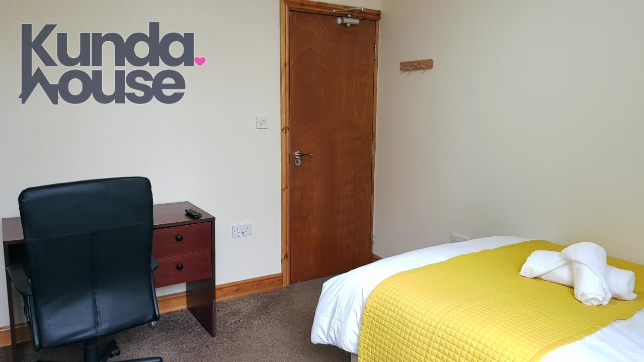 Kunda House Bournbrook Hotel Бирмингам Екстериор снимка
