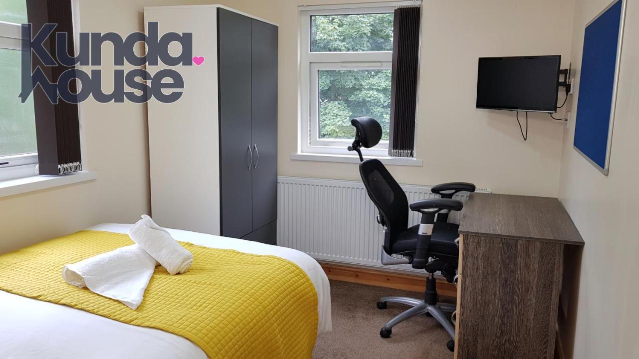 Kunda House Bournbrook Villa Бирмингам Екстериор снимка
