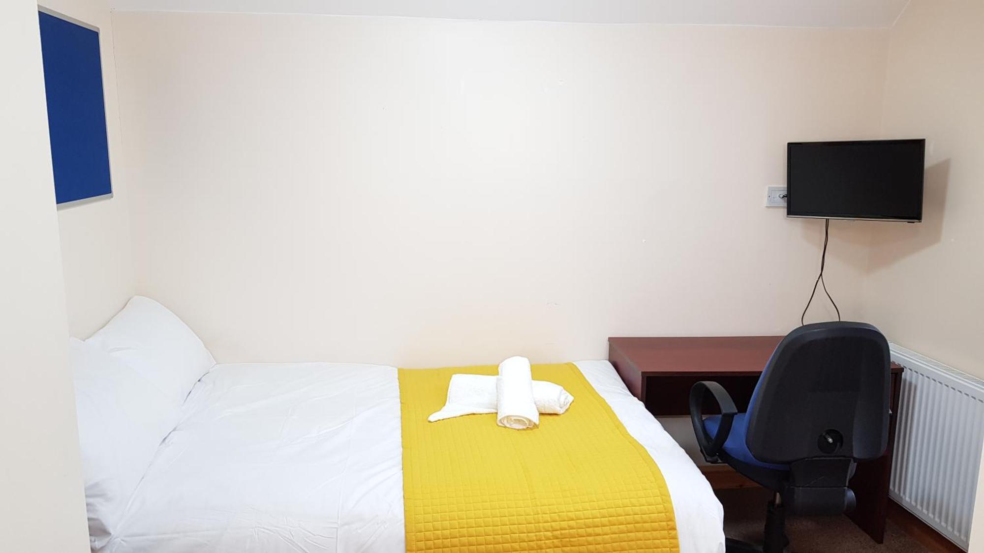 Kunda House Bournbrook Hotel Бирмингам Екстериор снимка