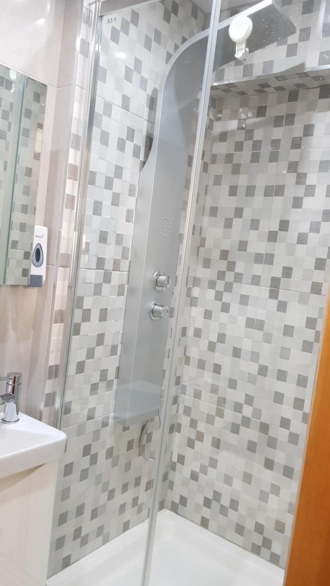 Kunda House Bournbrook Villa Бирмингам Екстериор снимка